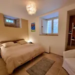 La Maison Valentin Au Coeur De La Cite Medievale Apartman