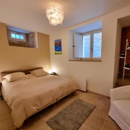 La Maison Valentin Au Coeur De La Cite Medievale Apartment