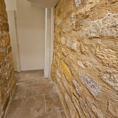La Maison Valentin Au Coeur De La Cite Medievale Daire *