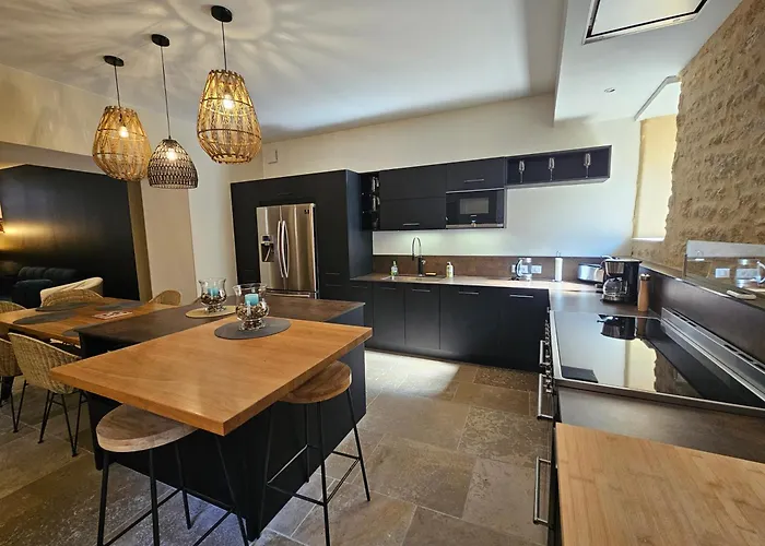 La Maison Valentin Au Coeur De La Cite Medievale *